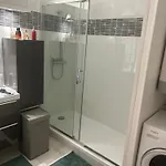 Spacieux Climatise Piscines