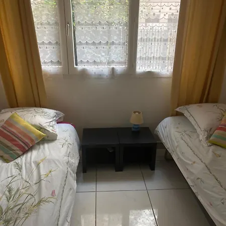 Spacieux Climatise Piscines Apartment *