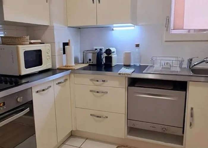 Spacieux Climatise Piscines *