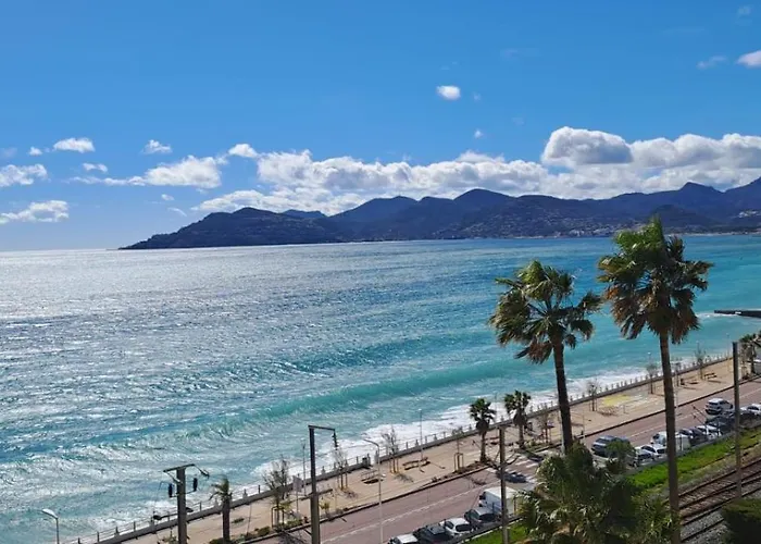 Spacieux Climatise Piscines Lejlighed