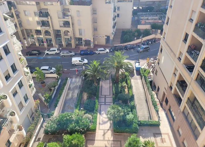 Spacieux Climatise Piscines *